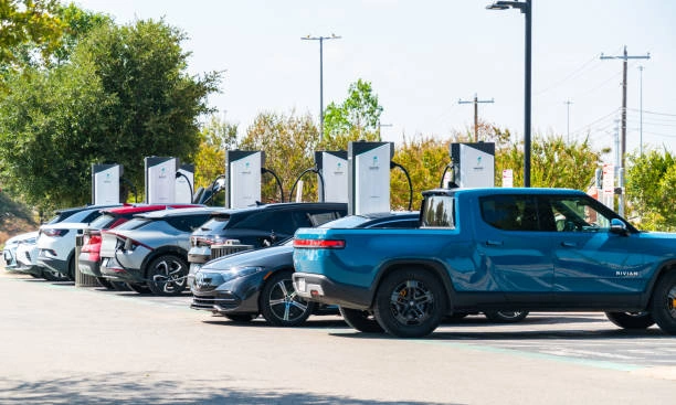 Longest-Range Electric Cars in the USA for 2025: Best EVs for Maximum Miles