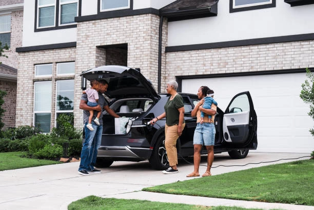 Discover the best family electric cars in the USA with top safety ratings. Compare features, space, reliability, and crash-test scores for 2025 buyers.