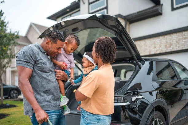 Discover the best family electric cars in the USA with top safety ratings. Compare features, space, reliability, and crash-test scores for 2025 buyers.