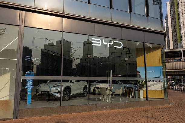 Tesla vs BYD in the USA 2025 – Which Electric Car Offers Better Value?